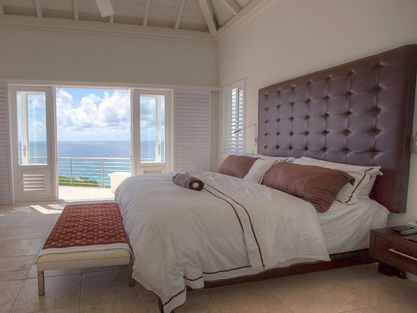 St. Thomas Home 986015