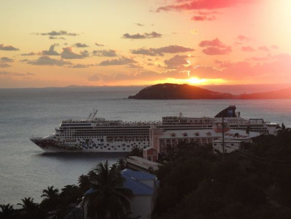 St. Thomas Home 986015