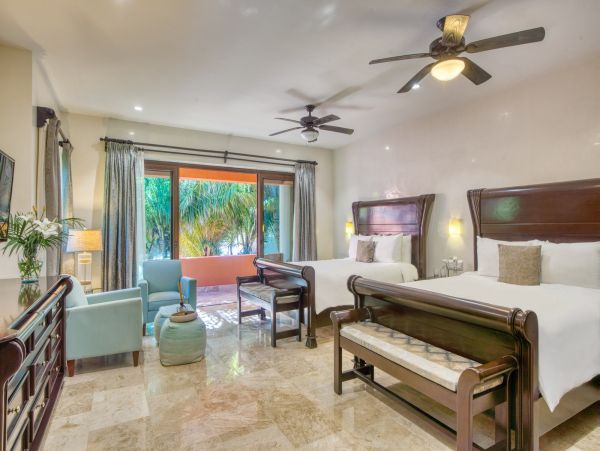 Oceanfront Villa in Soliman Bay Pool & Spa Sleeps 34 Guests