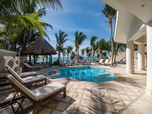Oceanfront Villa in Soliman Bay Pool & Spa Sleeps 34 Guests