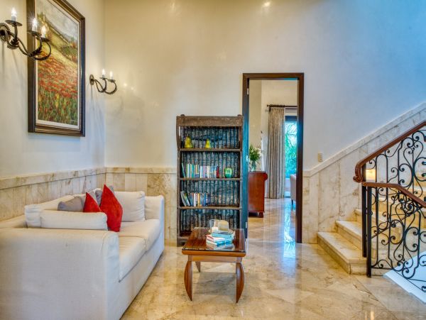 Oceanfront Villa in Soliman Bay Pool & Spa Sleeps 34 Guests