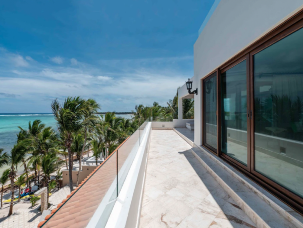 Oceanfront Villa in Soliman Bay Pool & Spa Sleeps 34 Guests