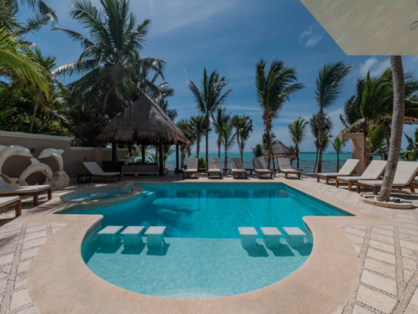 Oceanfront Villa in Soliman Bay Pool & Spa Sleeps 34 Guests