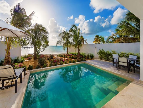 On Beach Turks and Caicos Vacation Home With Private Pool