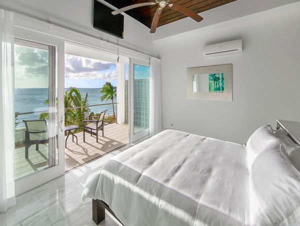 On Beach Turks and Caicos Vacation Home With Private Pool