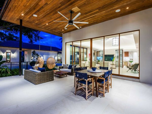 Contemporary 6 Bedroom Villa Private Pool in Miami Shores