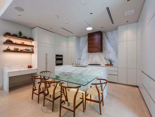 Contemporary 6 Bedroom Villa Private Pool in Miami Shores