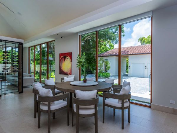 Contemporary 6 Bedroom Villa Private Pool in Miami Shores