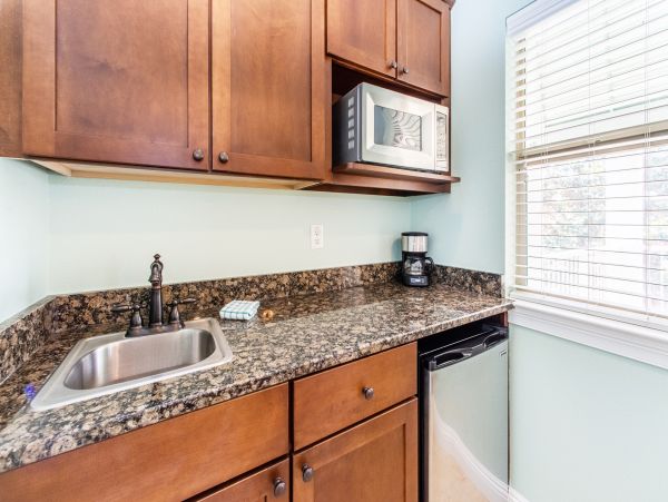 Destin Vacation Home Five Bedroom Walk to Beach