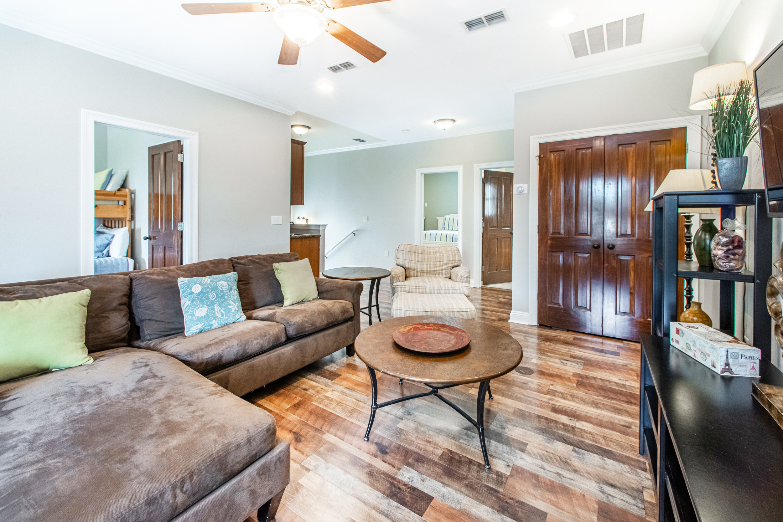 Destin Vacation Home Five Bedroom Walk to Beach