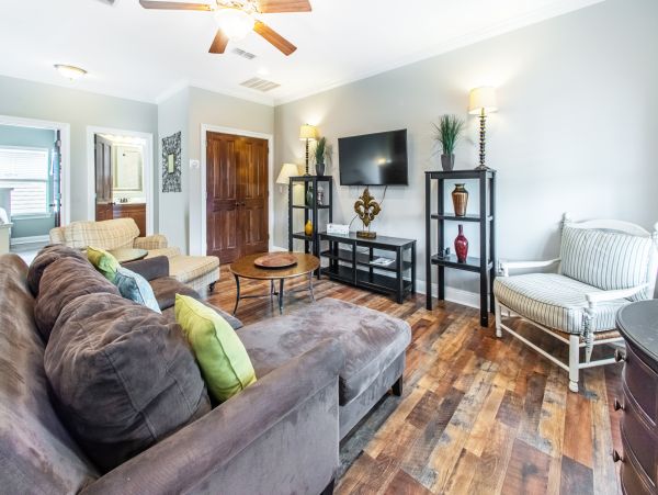 Destin Vacation Home Five Bedroom Walk to Beach