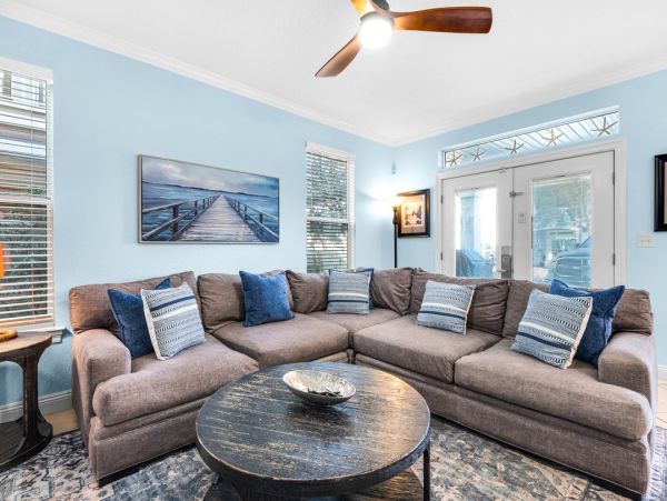 Destin Vacation Rental - Six Bedroom Home with Pool & Balconies