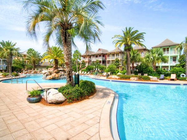Destin Vacation Rental - Six Bedroom Home with Pool & Balconies