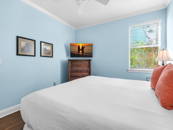 Destin Vacation Rental - Six Bedroom Home with Pool & Balconies