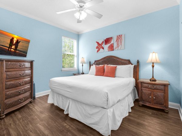 Destin Vacation Rental - Six Bedroom Home with Pool & Balconies