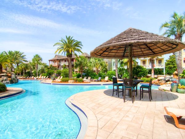 Destin Vacation Rental - Six Bedroom Home with Pool & Balconies