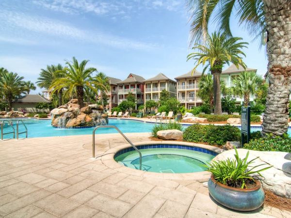 Destin Vacation Rental - Six Bedroom Home with Pool & Balconies