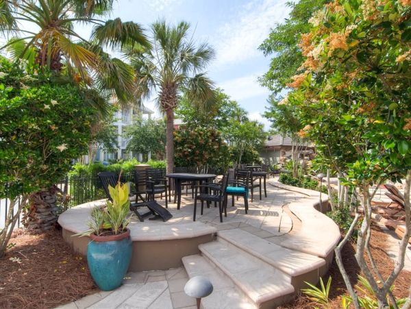 Destin Vacation Rental - Six Bedroom Home with Pool & Balconies