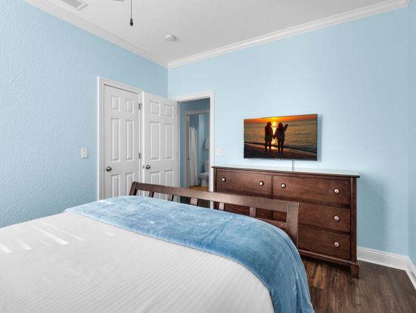 Destin Vacation Rental - Six Bedroom Home with Pool & Balconies