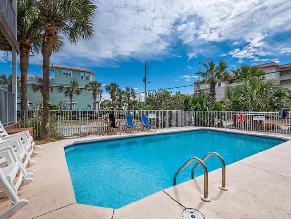 Destin Four Bedroom Home Away From Home
