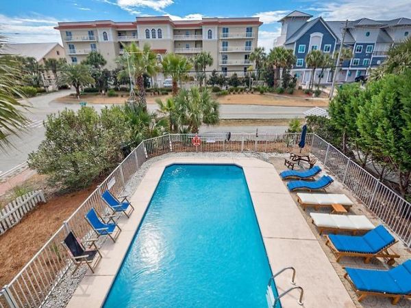 Destin Four Bedroom Home Away From Home