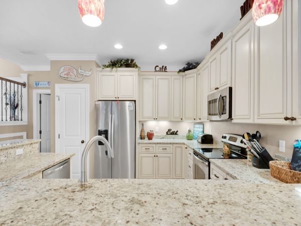 Crystal Beach Luxury Four Bedroom Getaway
