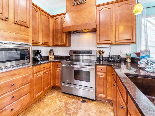 Destin Five Bedroom Vacation Home Sleeps 16 Guests
