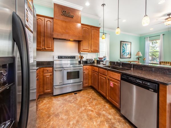 Destin Five Bedroom Vacation Home Sleeps 16 Guests