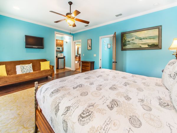 Destin Five Bedroom Vacation Home Sleeps 16 Guests