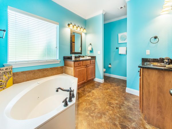 Destin Five Bedroom Vacation Home Sleeps 16 Guests