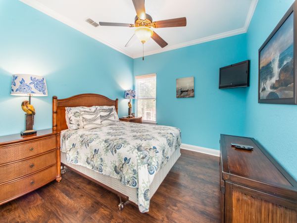Destin Five Bedroom Vacation Home Sleeps 16 Guests
