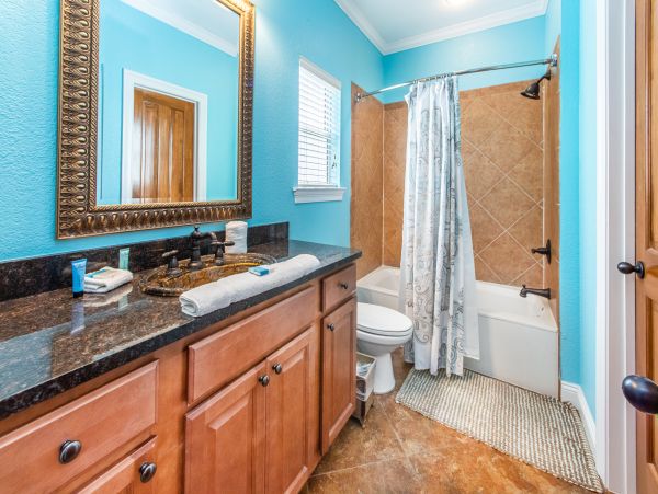 Destin Five Bedroom Vacation Home Sleeps 16 Guests
