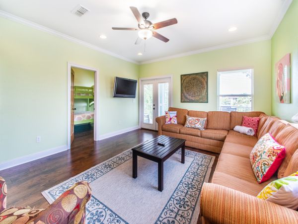 Destin Five Bedroom Vacation Home Sleeps 16 Guests