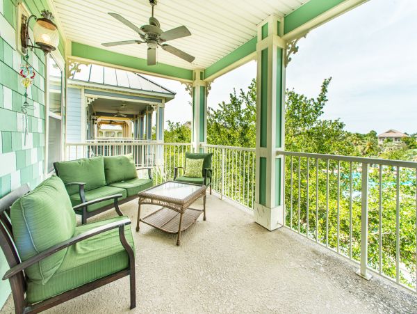 Destin Five Bedroom Vacation Home Sleeps 16 Guests