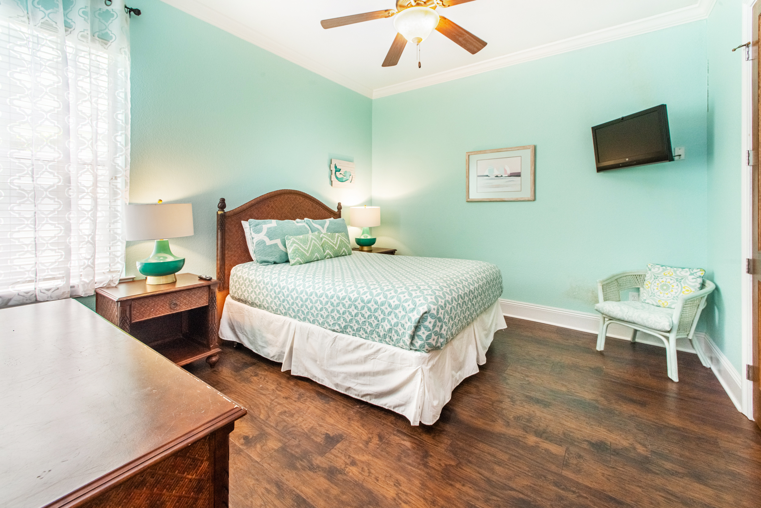 Destin Five Bedroom Vacation Home Sleeps 16 Guests