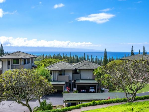 Short Walk to Beach Lahaina Vacation Villa Two Bedrooms