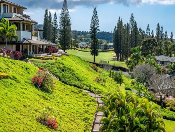 Short Walk to Beach Lahaina Vacation Villa Two Bedrooms