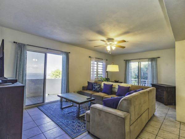 Short Walk to Beach St. Thomas Vacation Home Three Bedrooms