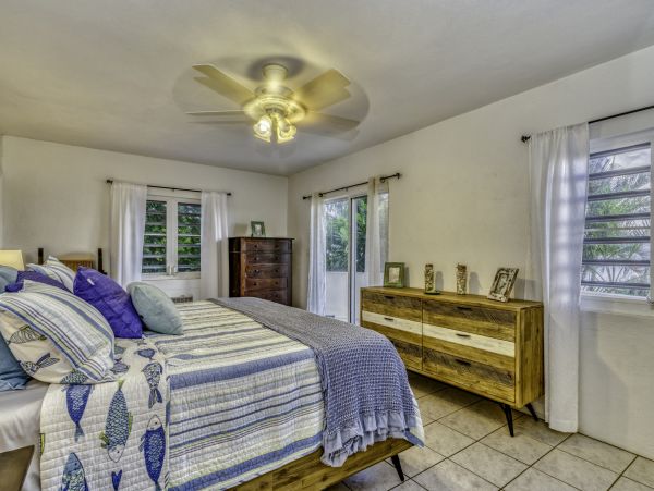 Short Walk to Beach St. Thomas Vacation Home Three Bedrooms