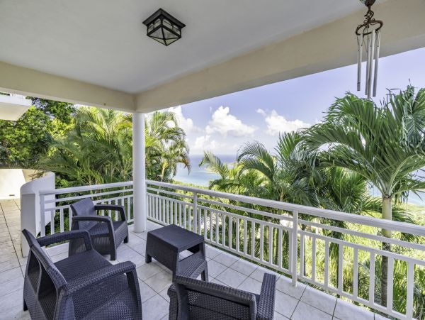 Short Walk to Beach St. Thomas Vacation Home Three Bedrooms