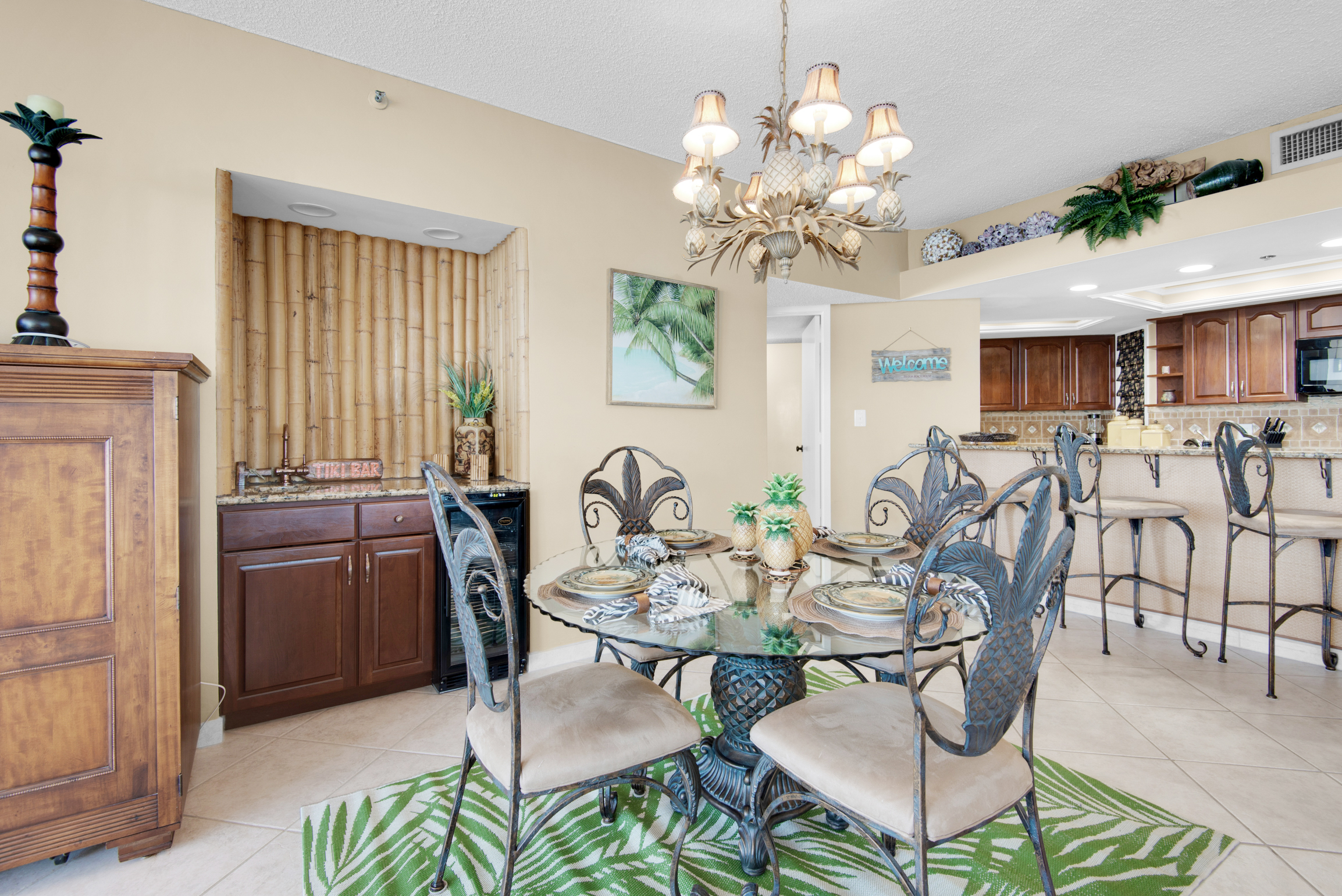 Destin 3 Bedroom Condo with waterfront balcony