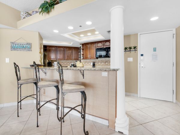 Destin 3 Bedroom Condo with waterfront balcony