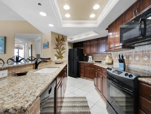 Destin 3 Bedroom Condo with waterfront balcony