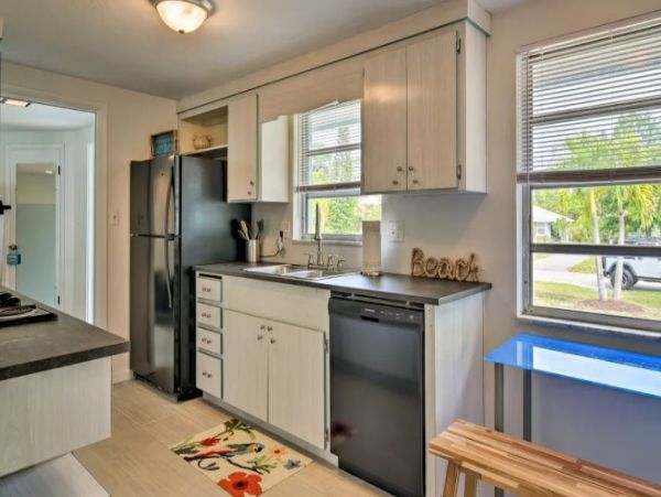 Private Pool Sarasota Vacation Home Two Bedrooms Sleeps 5