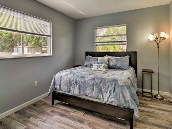 Private Pool Sarasota Vacation Home Two Bedrooms Sleeps 5
