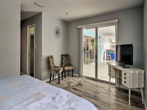 Private Pool Sarasota Vacation Home Two Bedrooms Sleeps 5