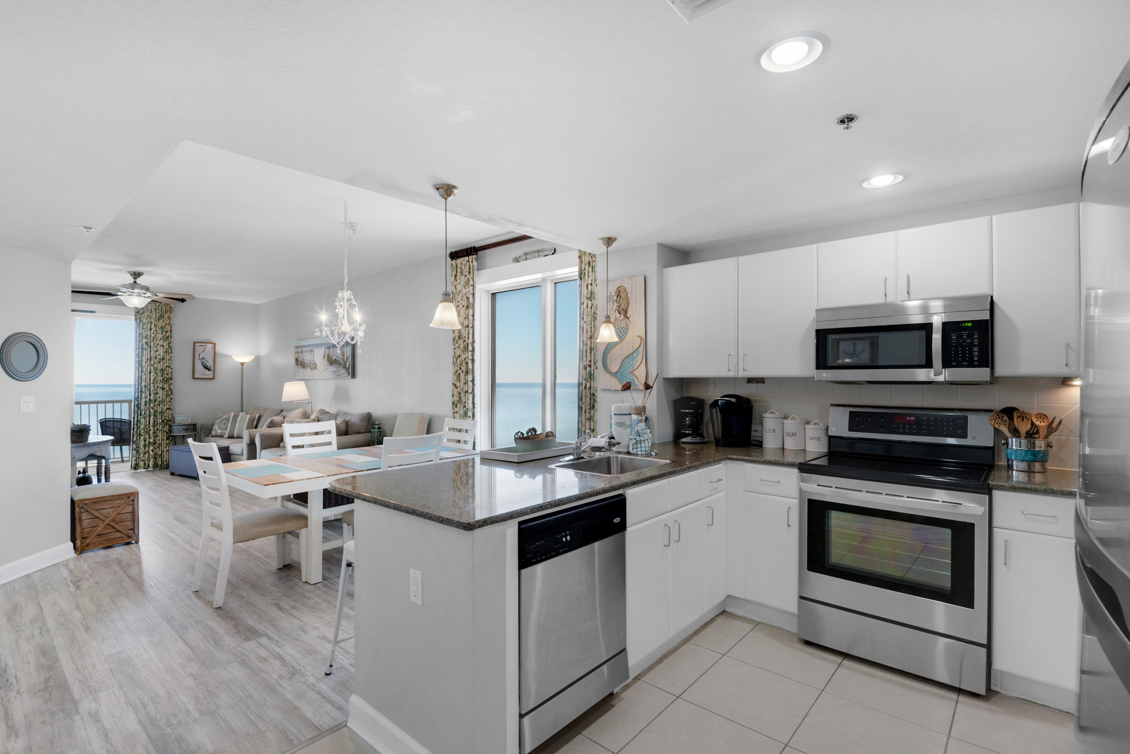 Three Bedroom Panama City Vacation Condo Beach Views Galore!