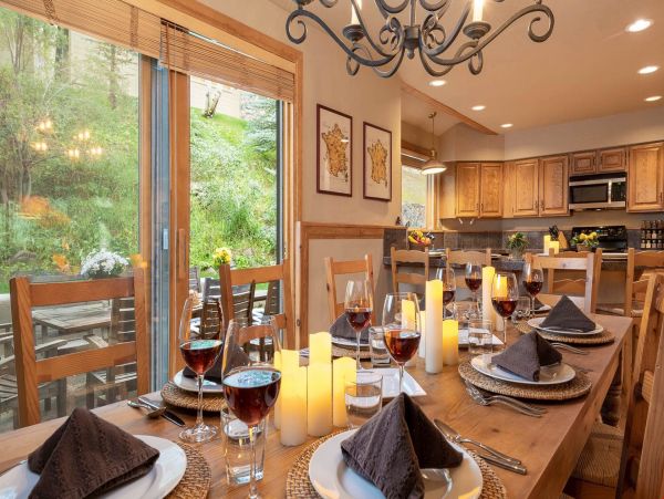 Mountain Views Vail Vacation Townhouse Four Bedrooms