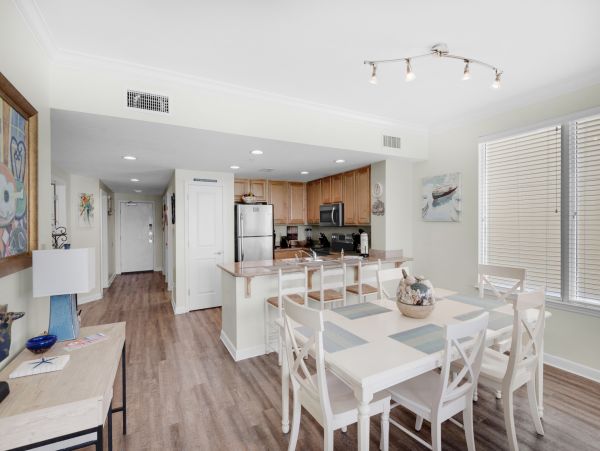 Panama City Beach Luxury Vacation Rental - Gulf Front Condo with Pool & Balcony Views