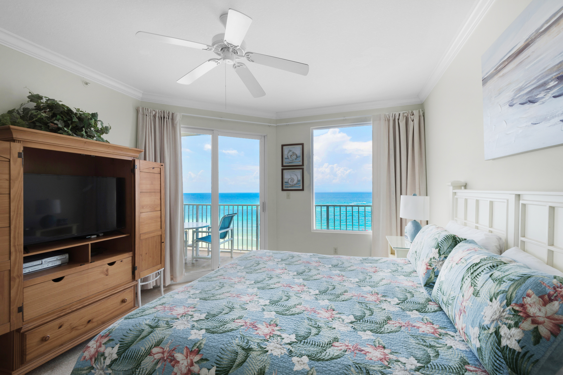 Panama City Beach Luxury Vacation Rental - Gulf Front Condo with Pool & Balcony Views